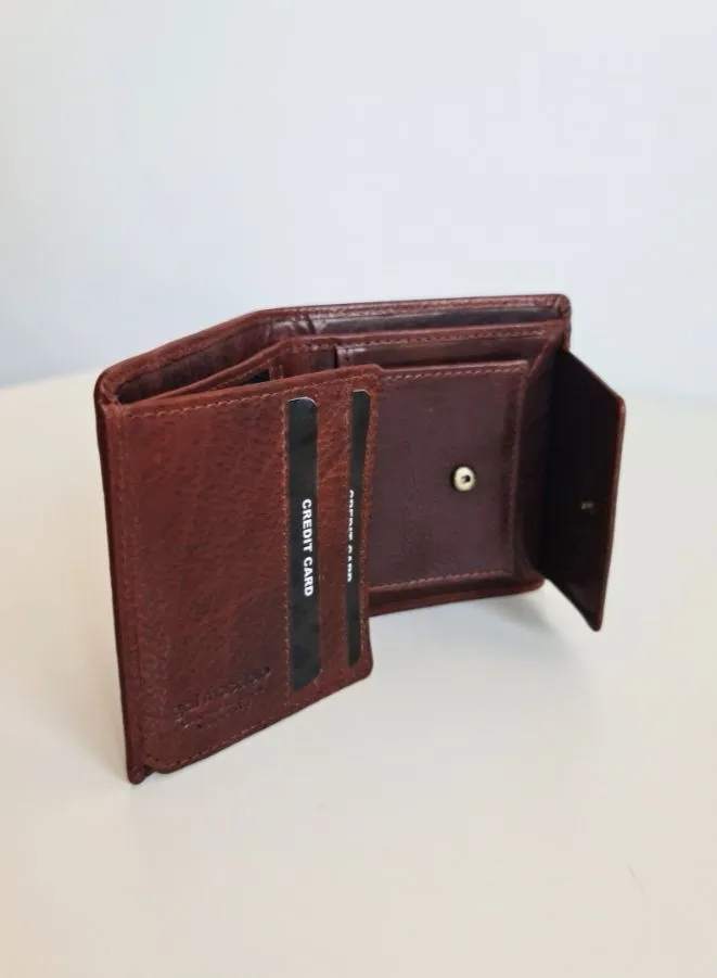 Gai Mattiolo Men's Leather Wallet: A Fusion of Style and Utility